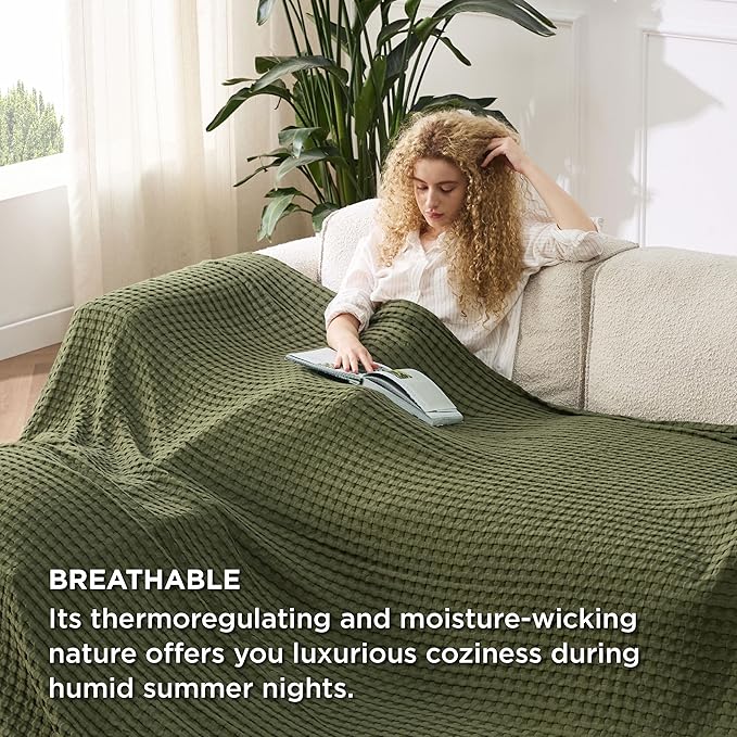 Bedsure Cooling Cotton Waffle Oversized King Blanket - Lightweight Breathable Rayon Derived from Bamboo for Hot Sleepers, Luxury Throws for Bed and Sofa, Green, 120x96 Inches