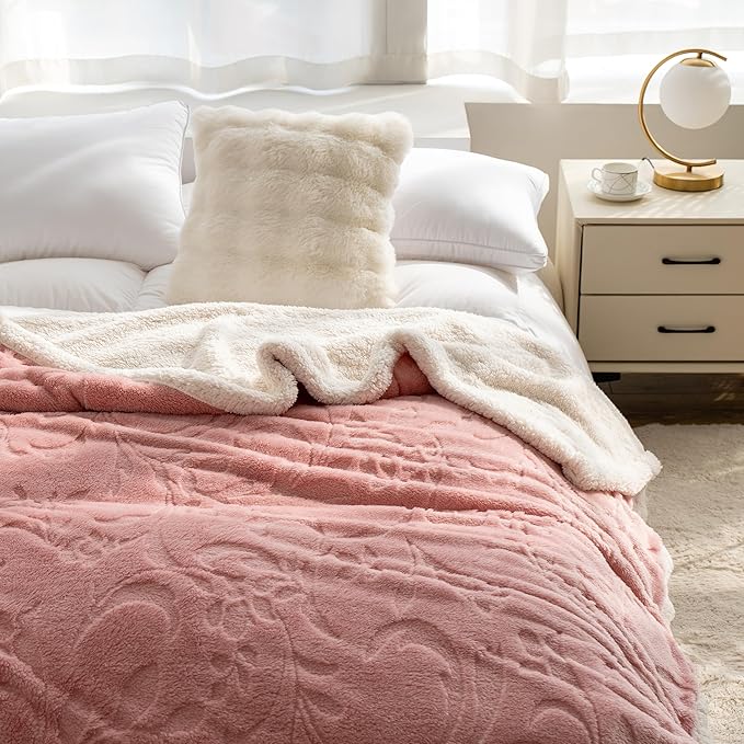 UKELER Sherpa Fleece Blanket 60 × 80 inch, Ultra Soft Twin Size Throw Blanket for All Season, Cozy Plush Floral Blanket for Bed Couch Sofa Office Camping, Pink