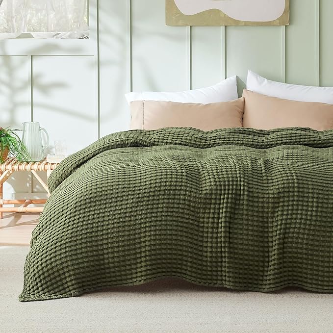 Bedsure Cooling Cotton Waffle Full Size Blanket - Lightweight Breathable Blanket of Rayon Derived from Bamboo for Hot Sleepers, Luxury Throws for Bed, Couch and Sofa, Green, 80x90 Inches