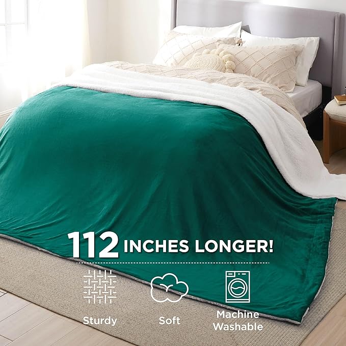 Bedsure GentleSoft Sherpa Fleece Oversized Cal King Blankets for Bed - Thick and Warm, Soft Fuzzy Plush Large Christmas Blanket for Winter, Forest Green, 112x98 Inches