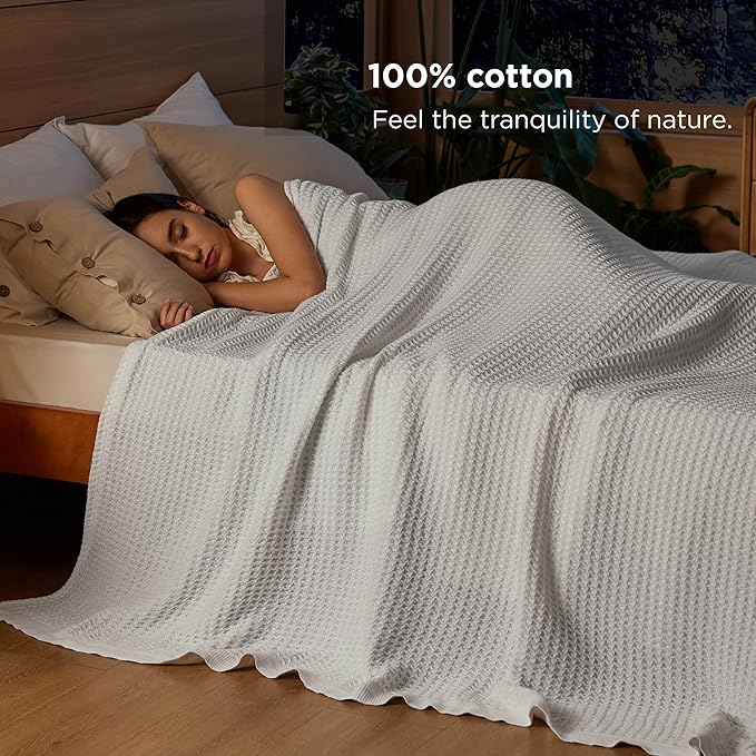 Bedsure 100% Cotton Blankets Queen Size for Bed - Waffle Weave Blankets for All Seasons, Cozy and Soft Woven Blankets, Lightweight Fall Blankets, White, 90x90 Inches