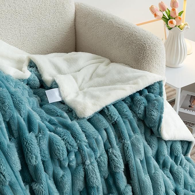 UKELER Cozy Fleece Blanket 50 × 60 inch Fuzzy Soft Bed Blanket 610 GSM Thick Striped Sherpa Throw Blankets for Camping Couch Sofa Bed Office, Blue