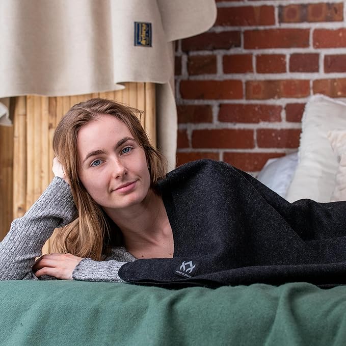 Arcturus Tahoe Wool Bed Blanket | Soft, Breathable Wool Blanket for Year-Round Comfort - King Size (90"x 108") | Thick & Washable (Charcoal Gray)