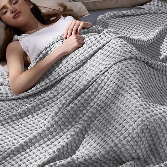 Bedsure Cooling Cotton Waffle King Size Blanket - Lightweight Breathable Summer Blanket of Rayon Derived from Bamboo for Hot Sleepers, Luxury Throws for Bed, Couch and Sofa, Grey, 104x90 Inches
