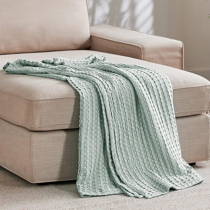 Bedsure Cooling Cotton Waffle Twin XL Blanket - Lightweight Breathable Blanket of Rayon Derived from Bamboo for Hot Sleepers, Luxury Throws for Bed, Couch and Sofa, Sage Green, 66x90 Inches