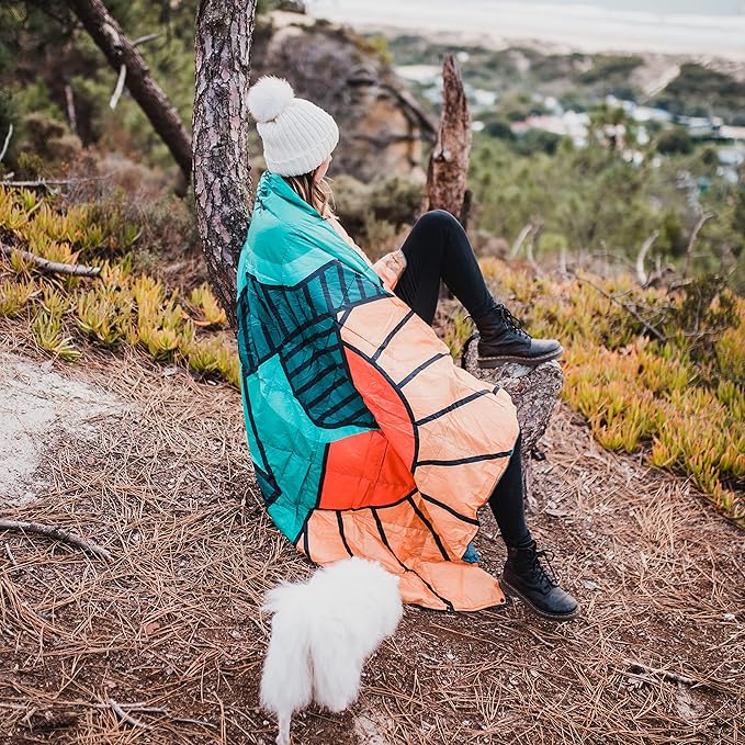 4Monster Down Camping Blanket - Outdoor Travel Quilt Puffy 650 Fill, Packable, Lightweight,Wind & Waterproof | Ideal for Stadium, Backpacking,Picnics, Beach and Hiking