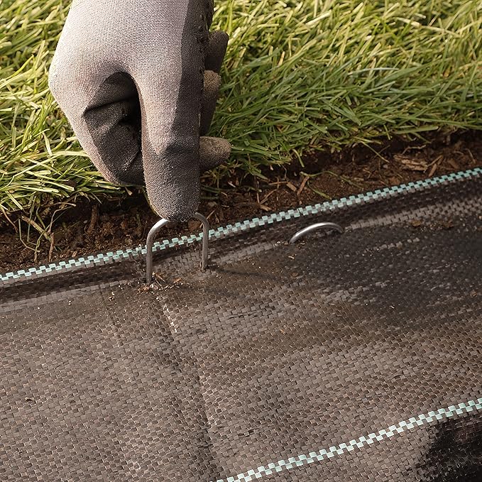 GardenMate 50-Pack Anti-Rust 6 Inch 11 Gauge Round-Top Heavy-Duty U-Shaped Garden Securing Stakes/Spikes/Pins/Pegs - Hot Dipped Galvanized Sod Staples for Anchoring Landscape Fabric